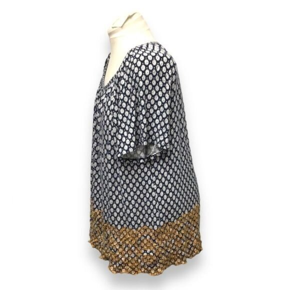 Fever Women’s Short Sleeve Elastic Collar Geometric Tunic, Navy, size 1X - Picture 2 of 8